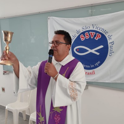 Padre Heron Beirigo celebra 24 anos de sacerdócio: uma trajetória dedicada à fé