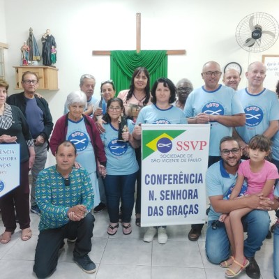 Fé e caridade: vicentinos participam juntos de Missa